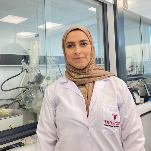 DR. NAJMA HAMZAOUI 